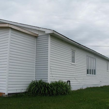 Right Off Da Boat B&B Channel-Port-aux-Basques Extérieur photo